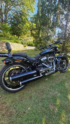 HARLEY-DAVIDSON SOFTAIL BREAKOUT 114 HARLEY-DAVIDSON SOFTAIL BREAKOUT 114